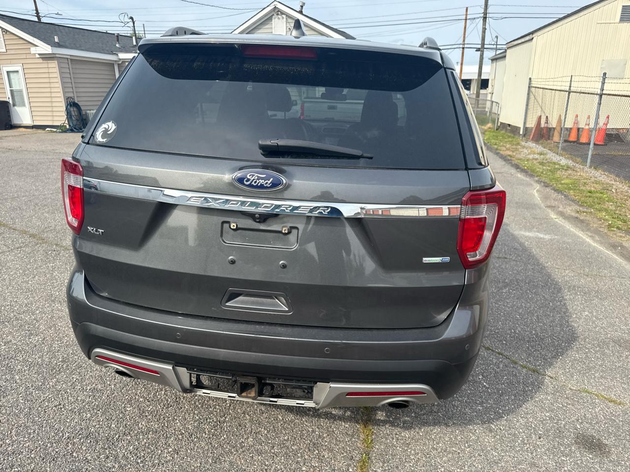 Ford Explorer 4dr 112" WB XLT 4WD 2017