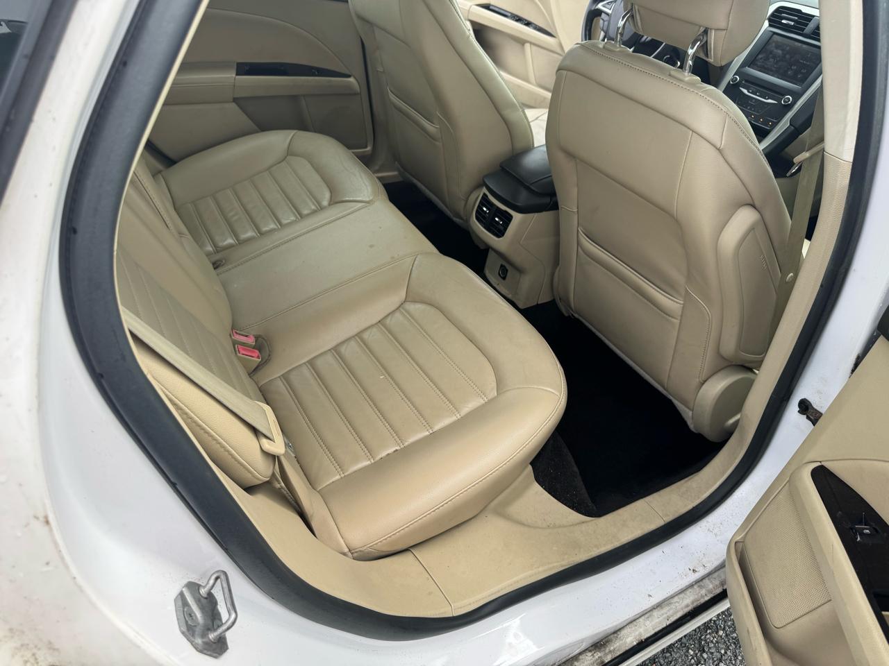 Ford Fusion SE 2014
