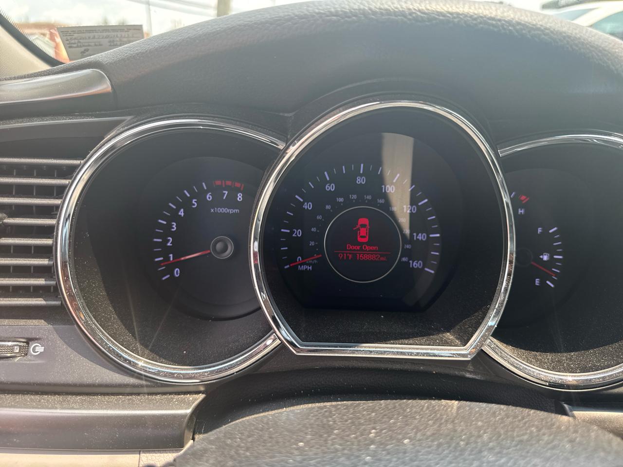 Kia Optima LX MT 2013