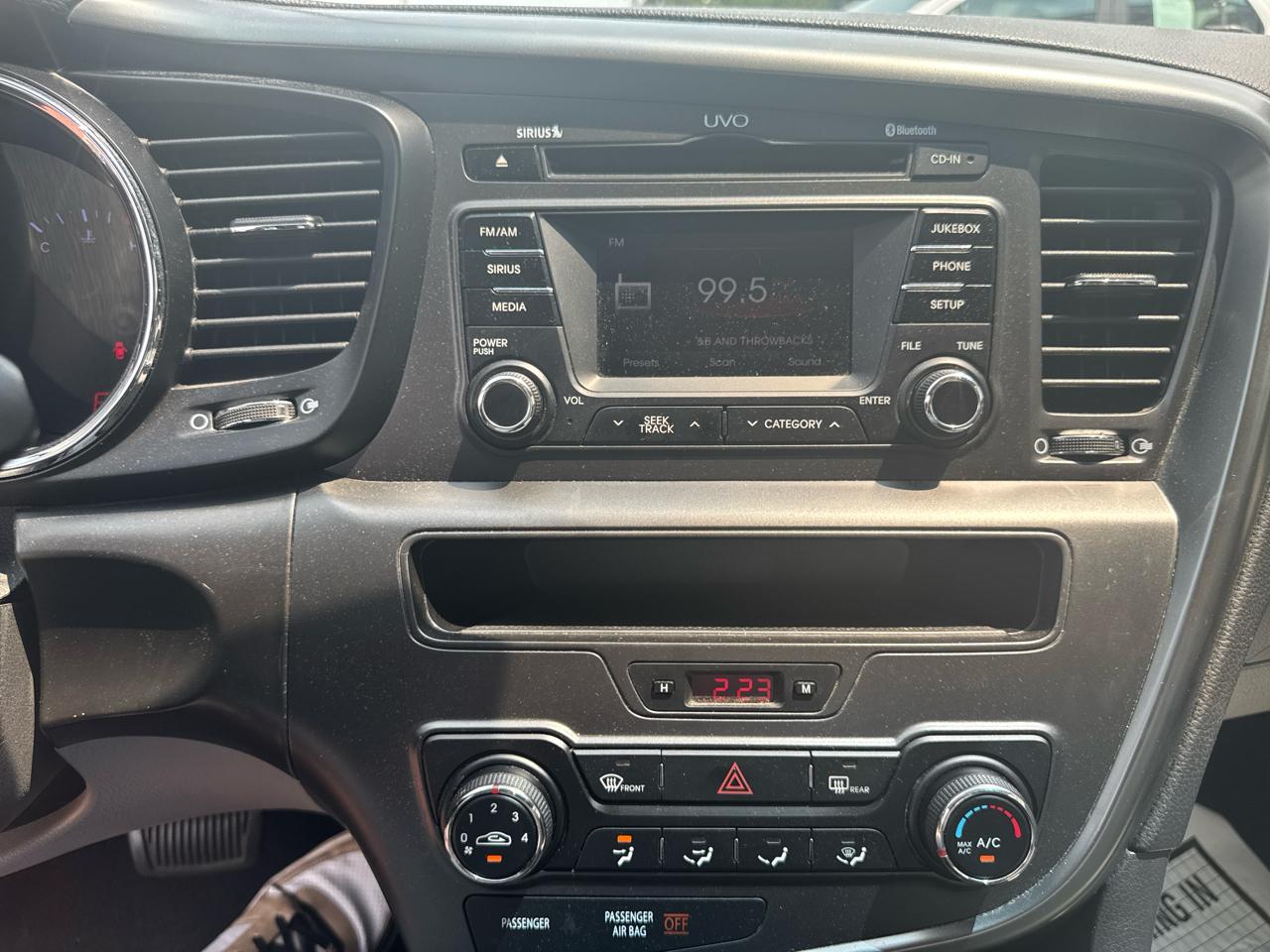 Kia Optima LX MT 2013