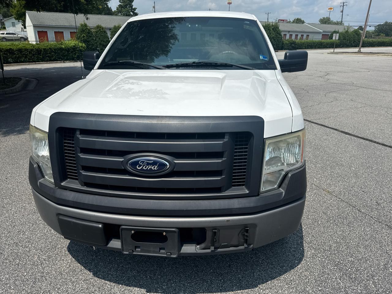 Ford F-150 2WD Reg Cab 126" XL 2012