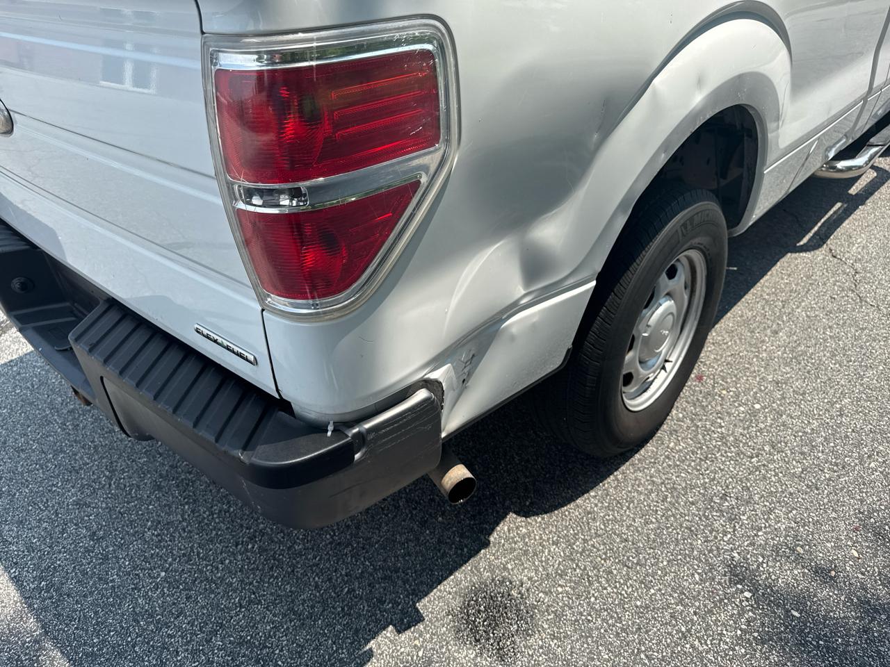 Ford F-150 2WD Reg Cab 126" XL 2012