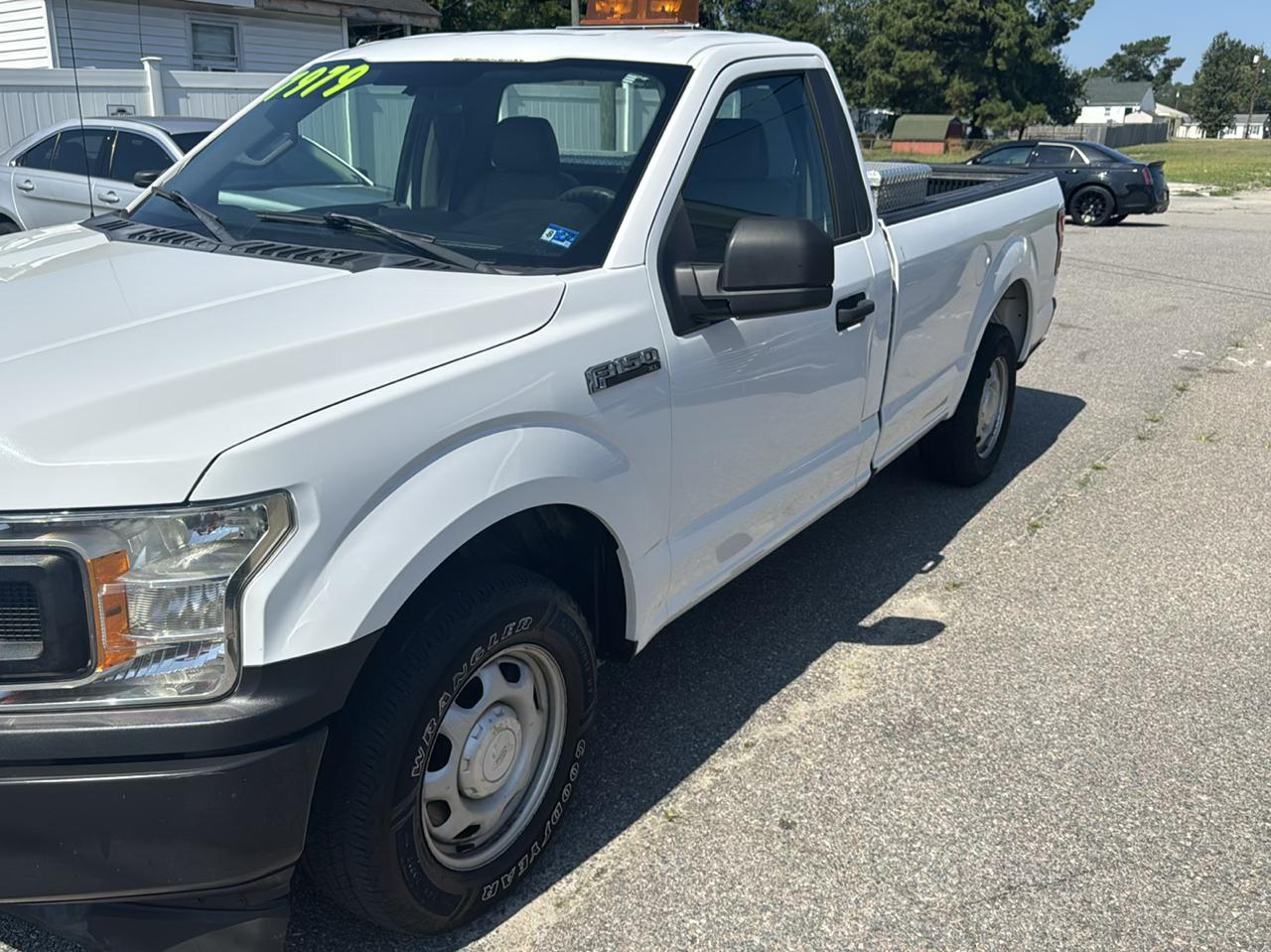 Ford F-150 2WD Reg Cab 122.5" XL 2018