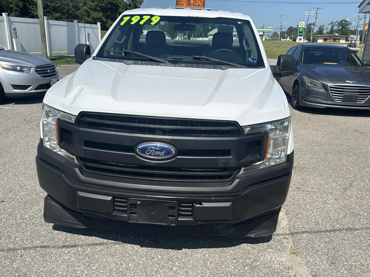Ford F-150 2WD Reg Cab 122.5" XL 2018