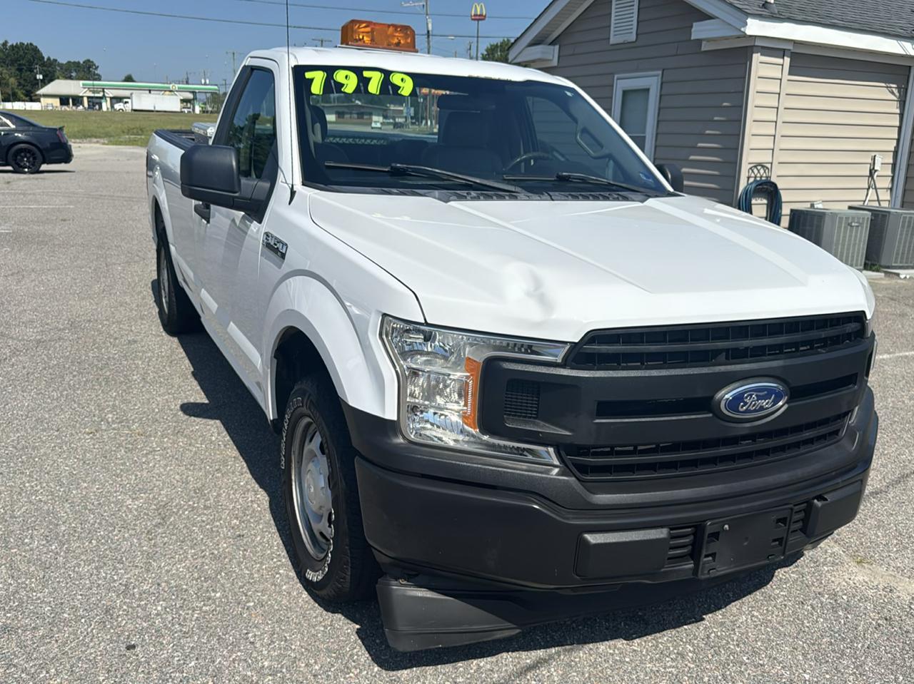 Ford F-150 2WD Reg Cab 122.5" XL 2018