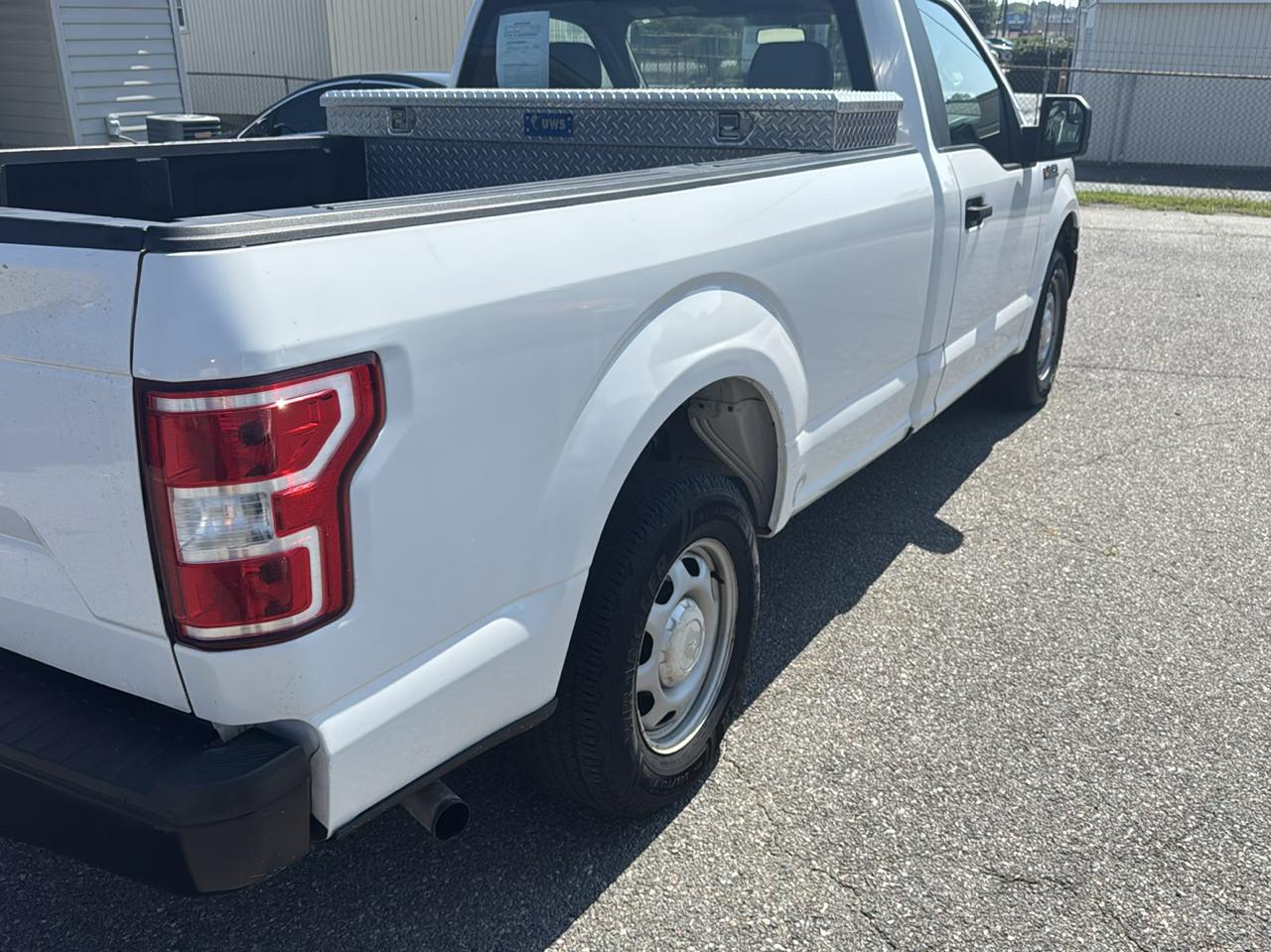 Ford F-150 2WD Reg Cab 122.5" XL 2018