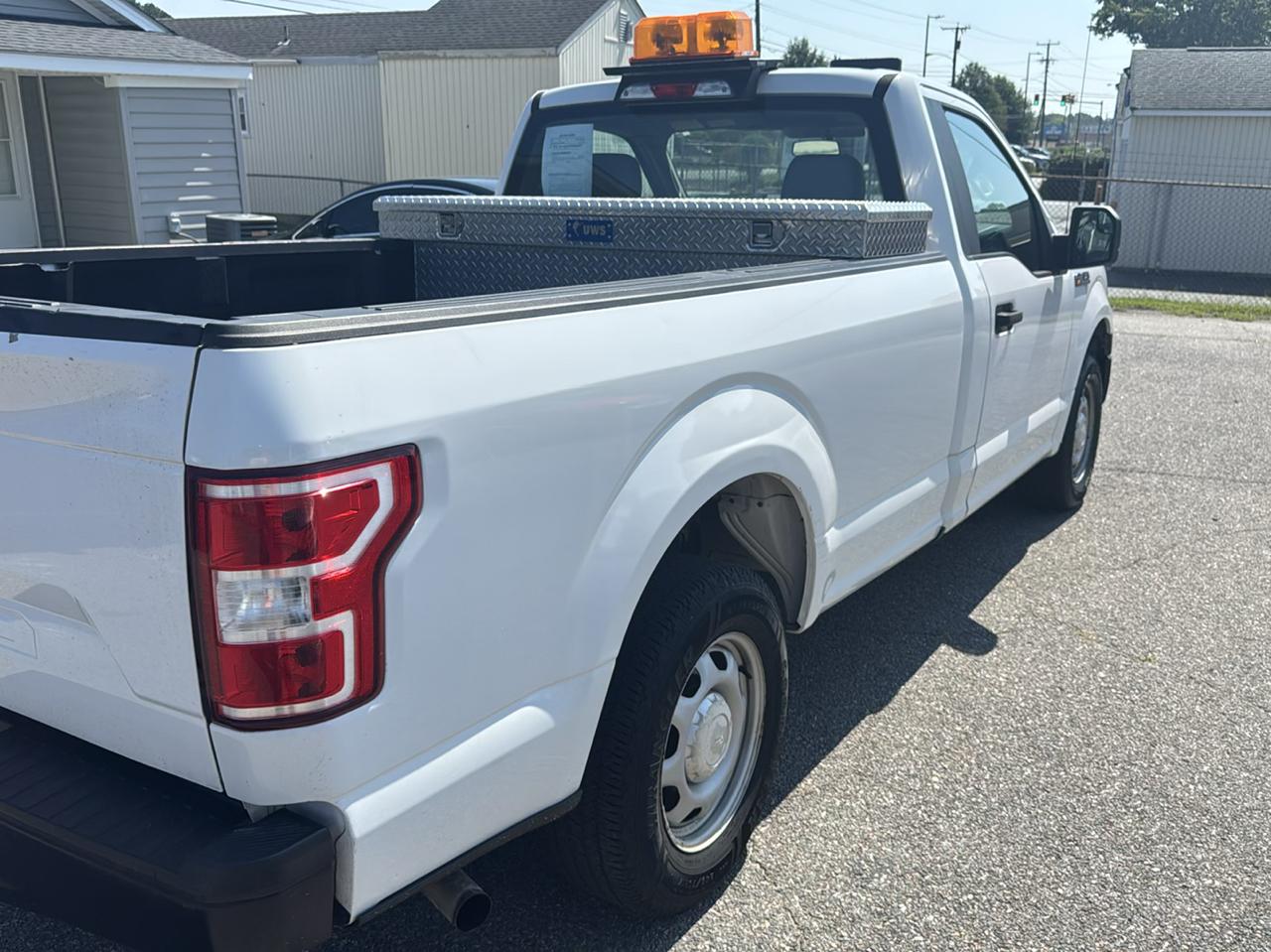 Ford F-150 2WD Reg Cab 122.5" XL 2018