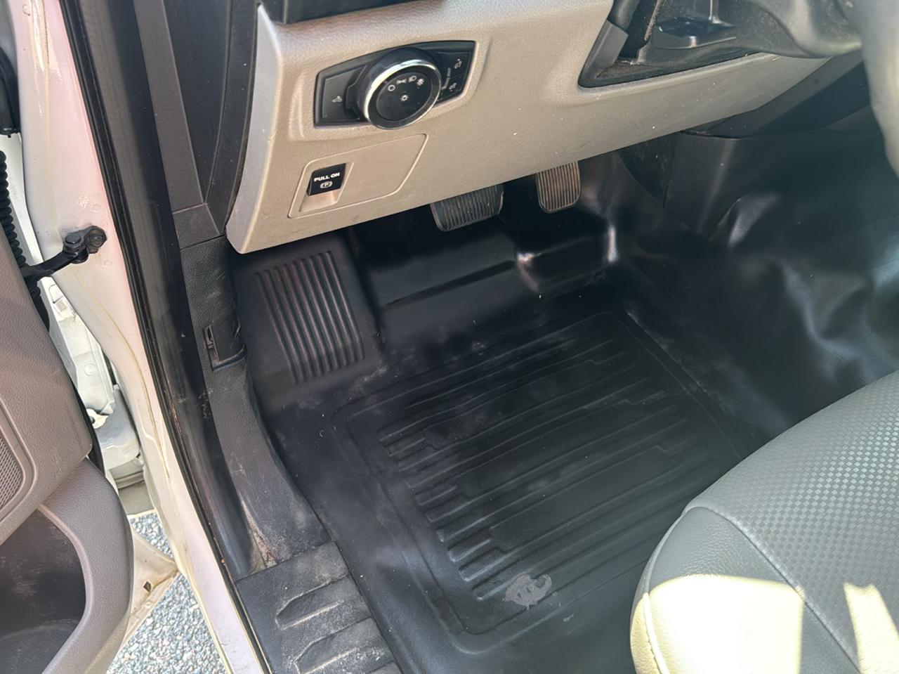 Ford F-150 2WD Reg Cab 122.5" XL 2018
