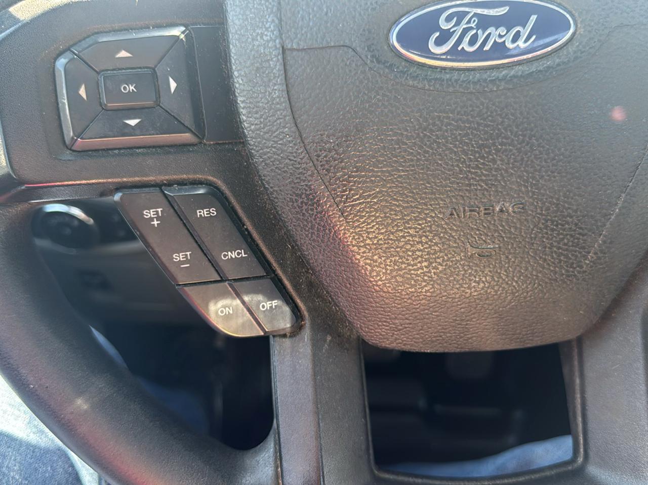 Ford F-150 2WD Reg Cab 122.5" XL 2018