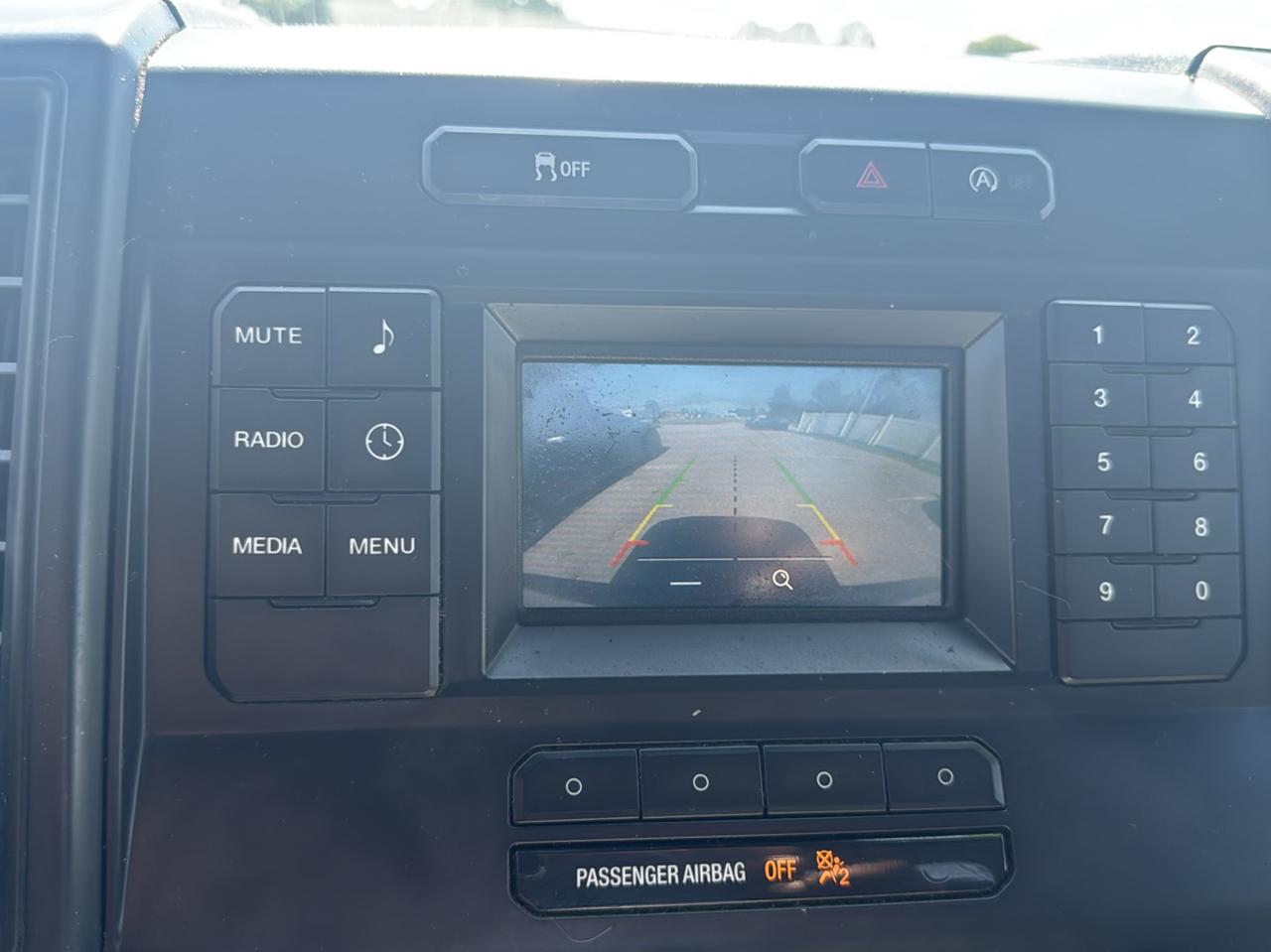 Ford F-150 2WD Reg Cab 122.5" XL 2018