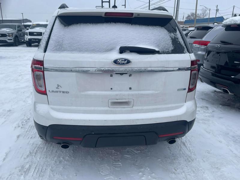 Ford Explorer Base FWD 2014
