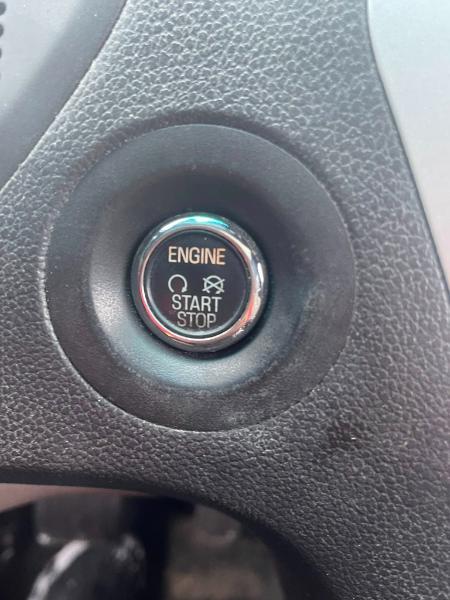 Ford Explorer Base FWD 2014