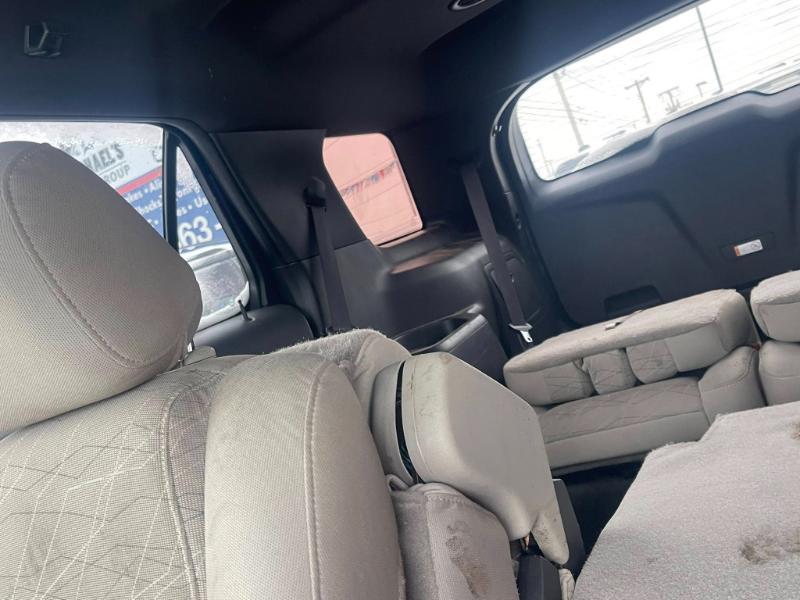 Ford Explorer Base FWD 2014