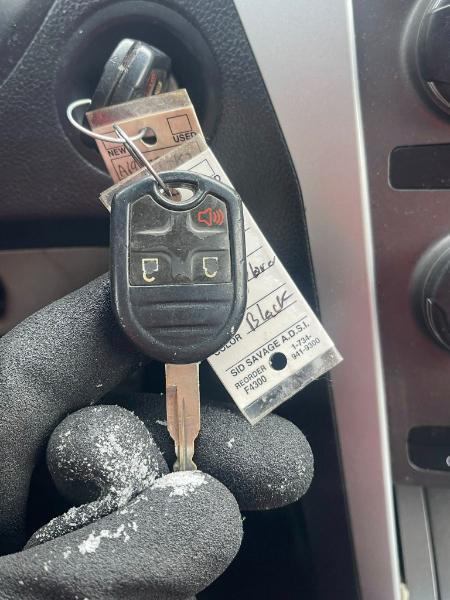 Ford Explorer Base FWD 2014