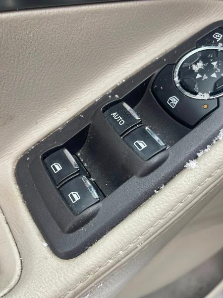 Ford Explorer Base FWD 2014