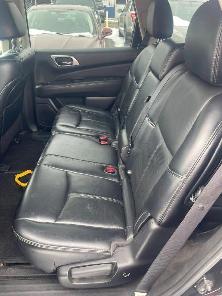 Nissan Pathfinder Platinum 4WD 2017