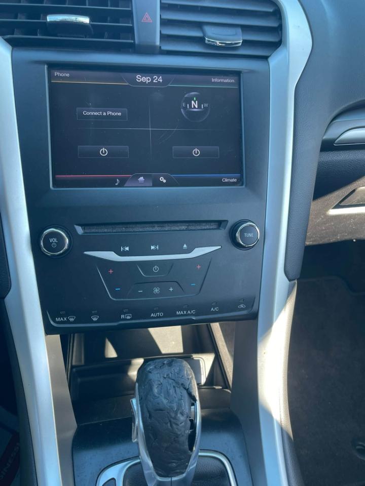 Ford Fusion SE 2013