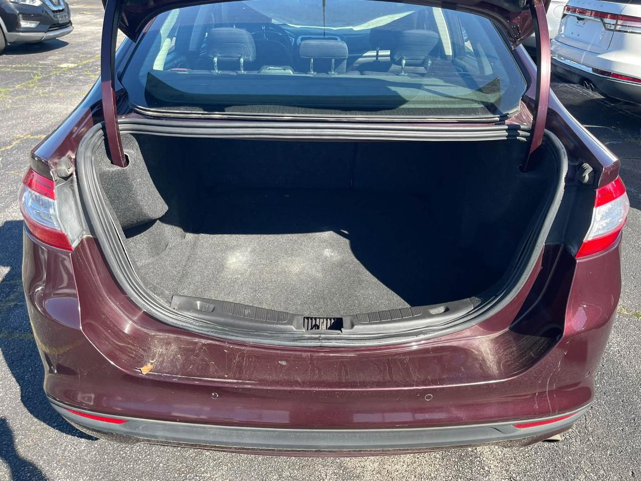 Ford Fusion SE 2013