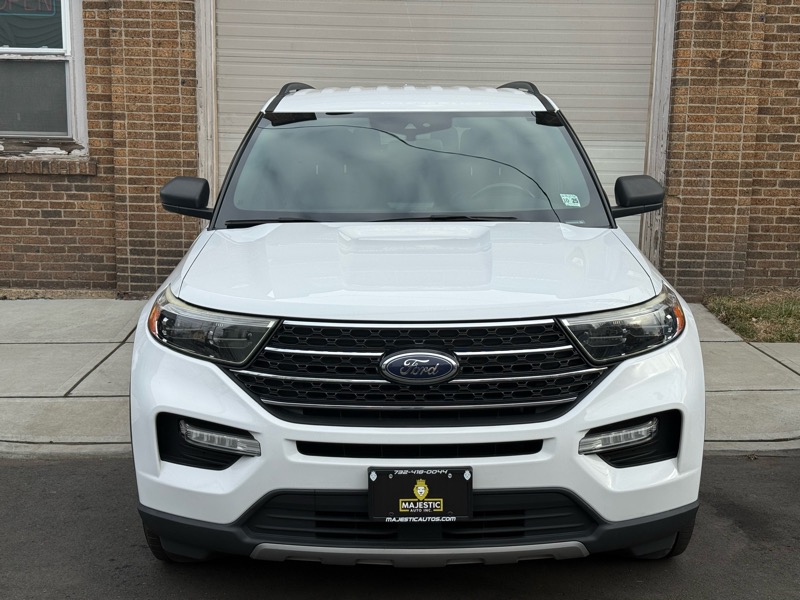 Ford Explorer XLT AWD 2020