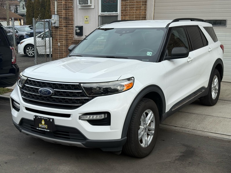 Ford Explorer XLT AWD 2020