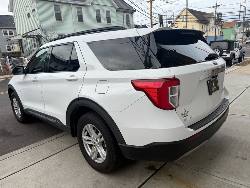 Ford Explorer XLT AWD 2020