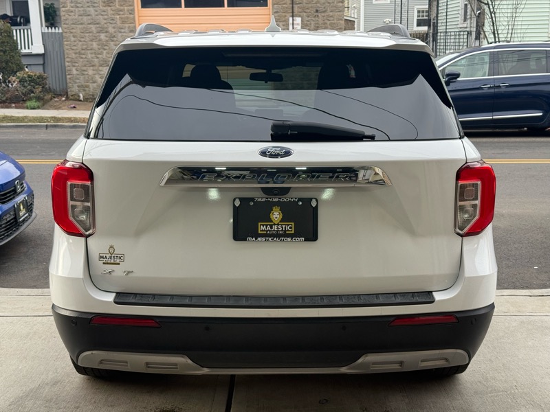 Ford Explorer XLT AWD 2020