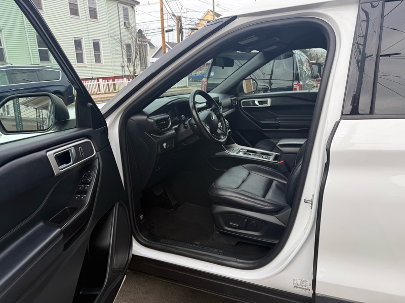 Ford Explorer XLT AWD 2020