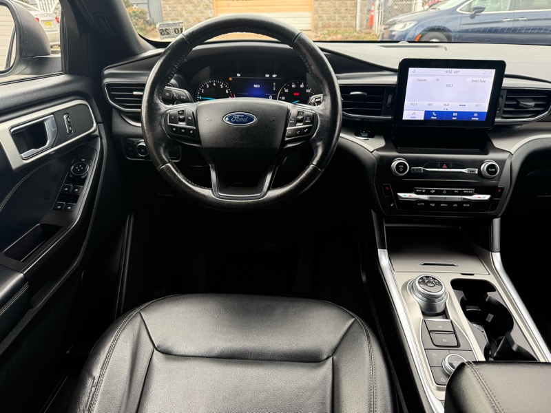 Ford Explorer XLT AWD 2020