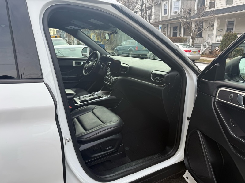 Ford Explorer XLT AWD 2020