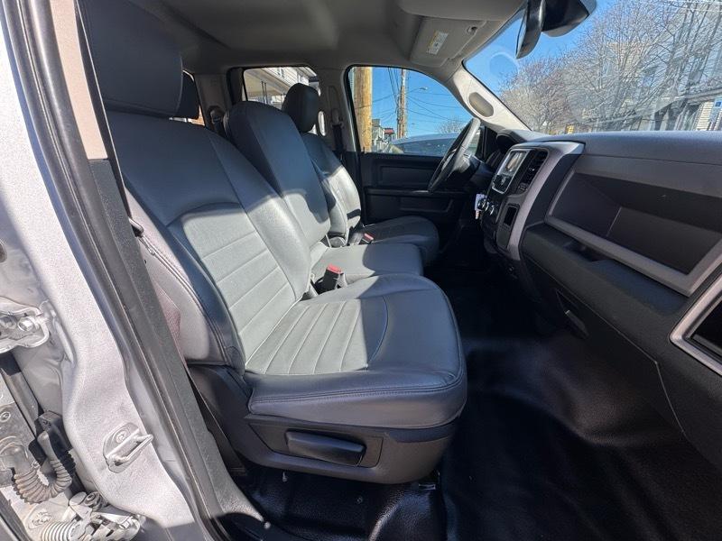 RAM 1500 Tradesman Quad Cab 2WD 2018