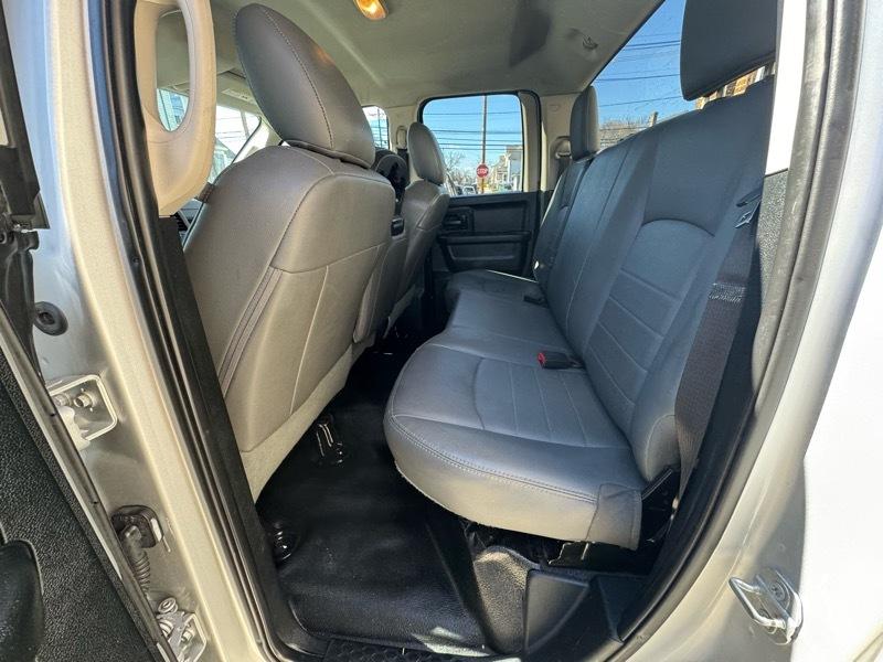 RAM 1500 Tradesman Quad Cab 2WD 2018