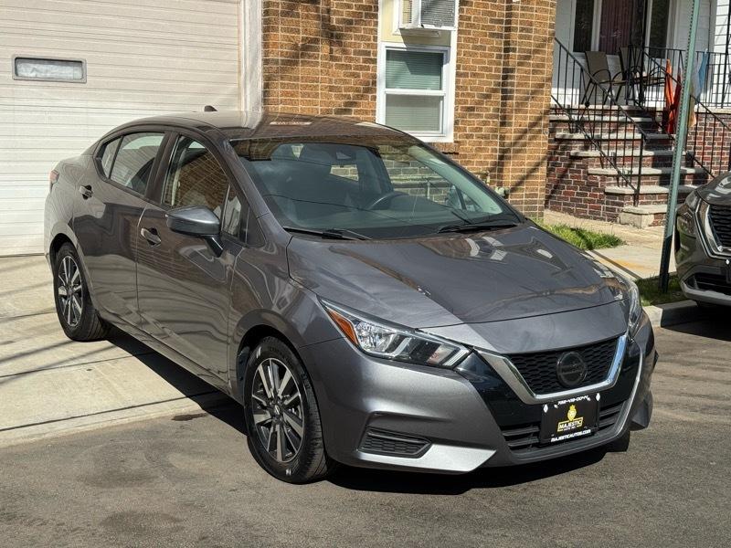 Nissan Versa SV 2021