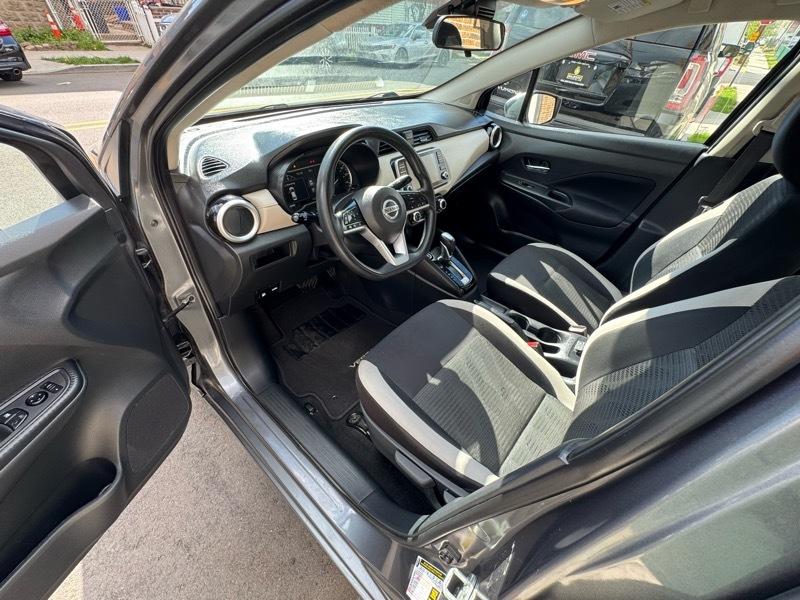 Nissan Versa SV 2021