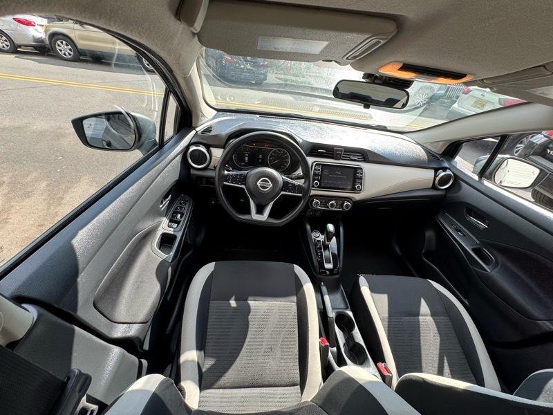 Nissan Versa SV 2021