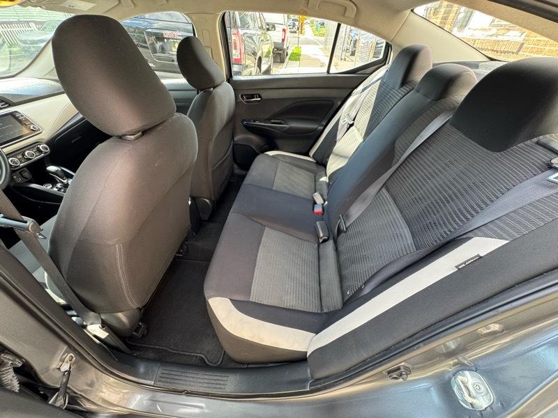 Nissan Versa SV 2021