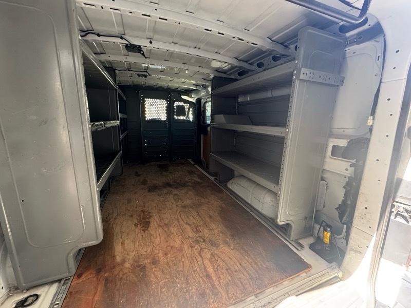 Nissan NV Cargo 3500 HD S High Roof 2018