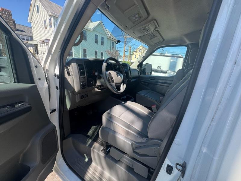 Nissan NV Cargo 3500 HD S High Roof 2018
