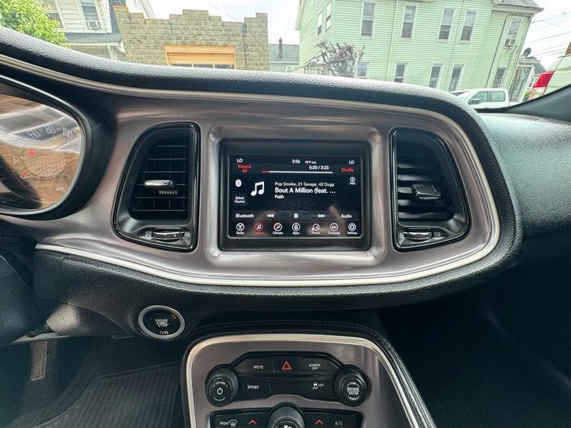 Dodge Challenger SXT 2019
