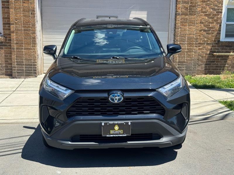 Toyota RAV4 Hybrid XLE 2023