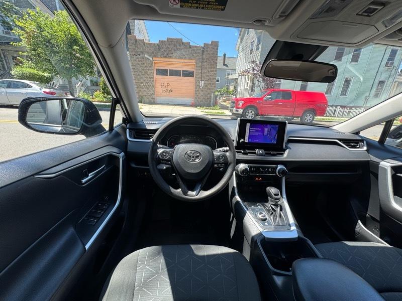 Toyota RAV4 Hybrid XLE 2023