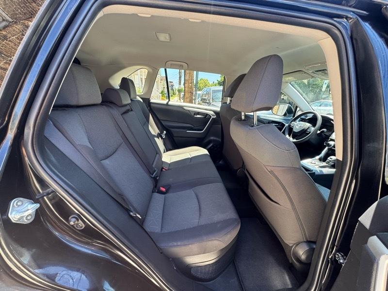 Toyota RAV4 Hybrid XLE 2023