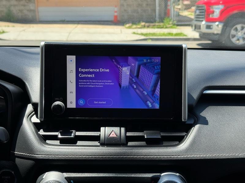 Toyota RAV4 Hybrid XLE 2023