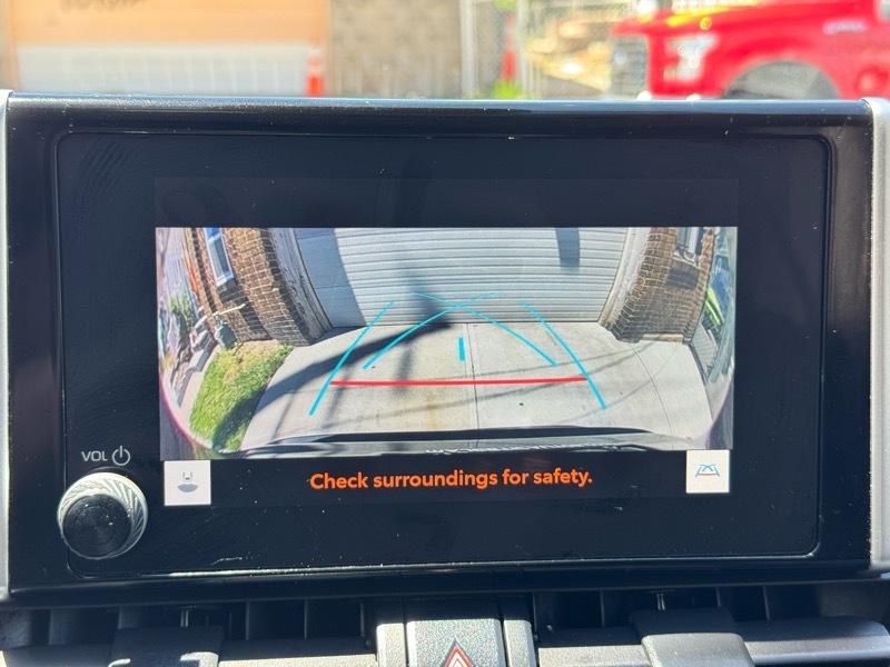 Toyota RAV4 Hybrid XLE 2023