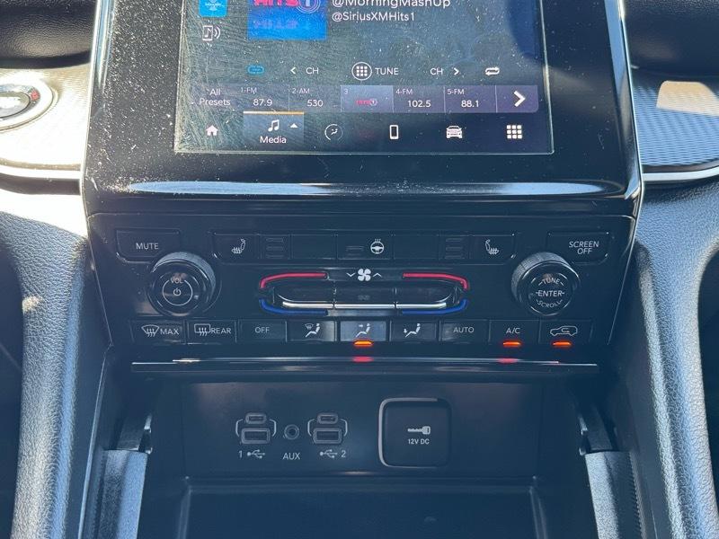 Jeep Grand Cherokee Laredo 4WD 2024