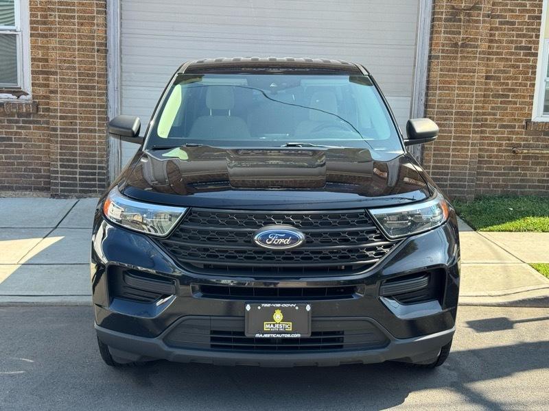 Ford Explorer Base AWD 2021