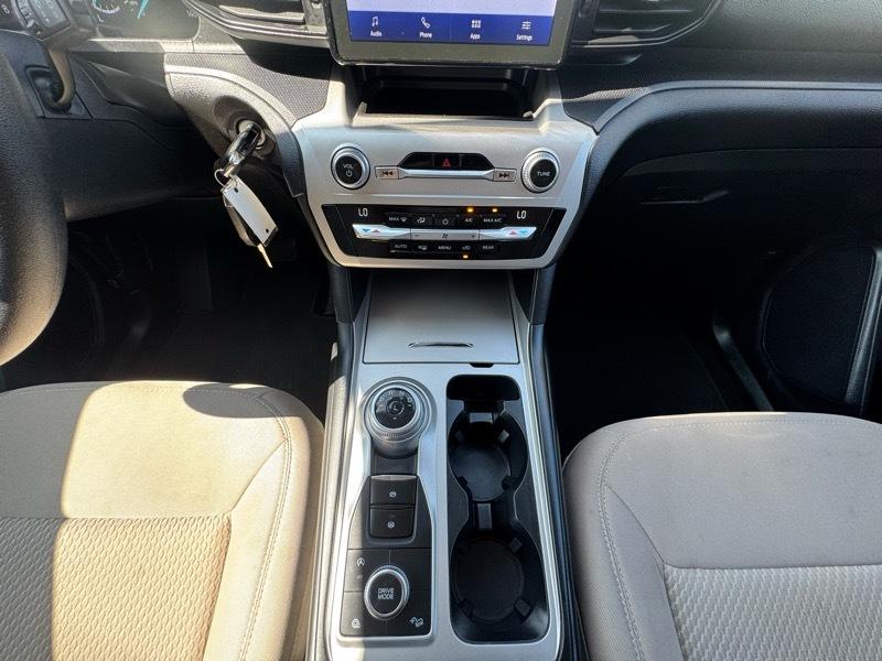 Ford Explorer Base AWD 2021