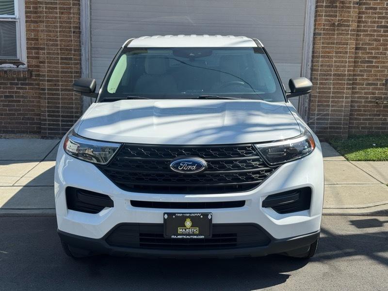 Ford Explorer Base AWD 2021