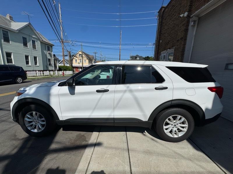 Ford Explorer Base AWD 2021