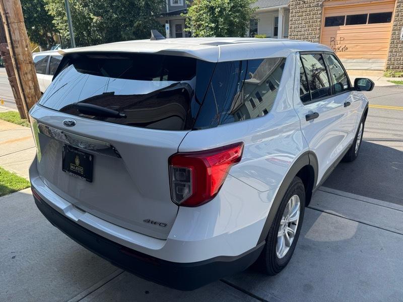 Ford Explorer Base AWD 2021