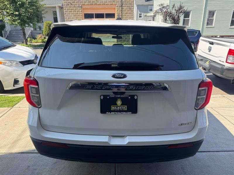 Ford Explorer Base AWD 2021